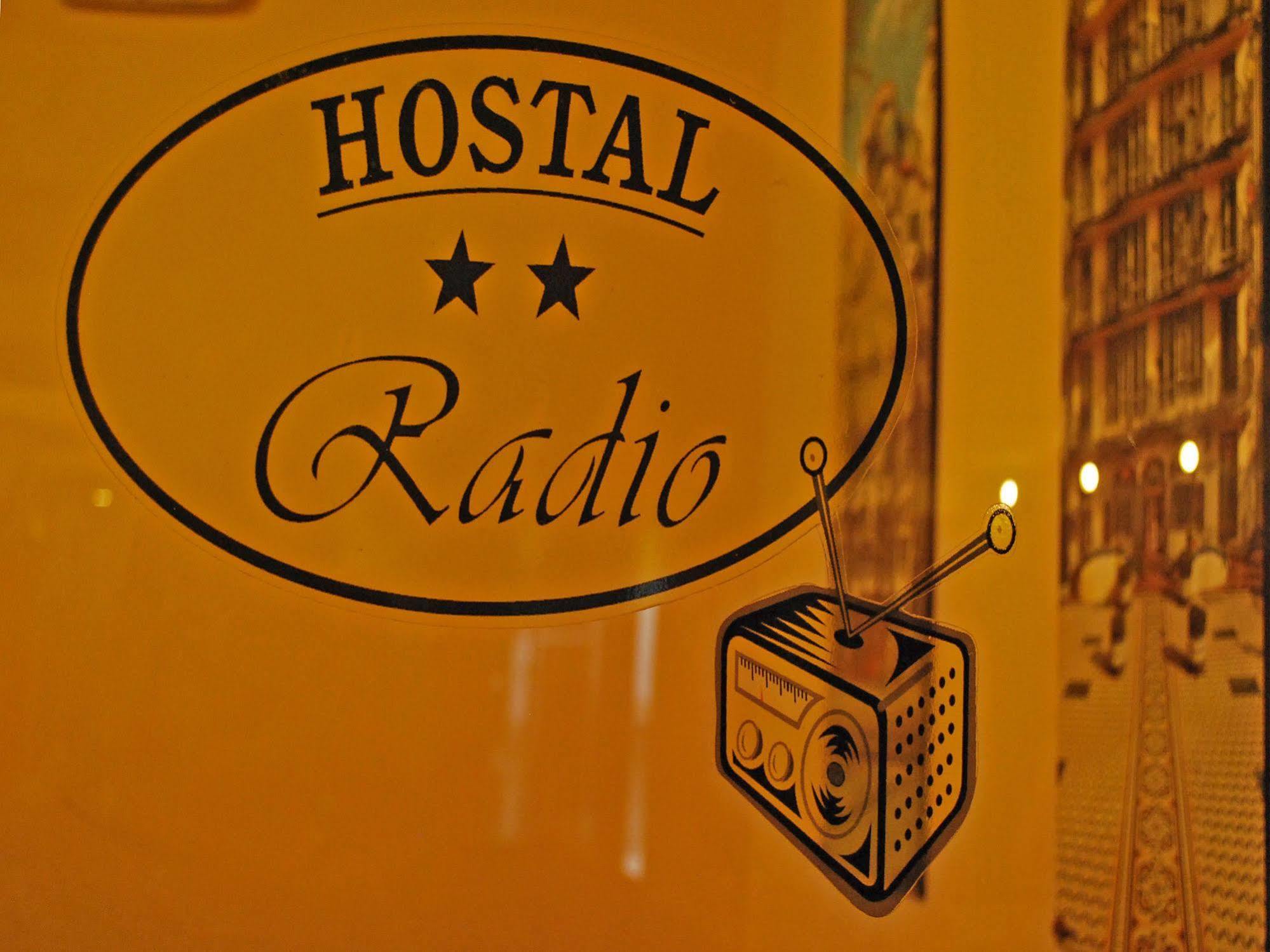 Hostal Radio บาร์เซโลนา ภายนอก รูปภาพ